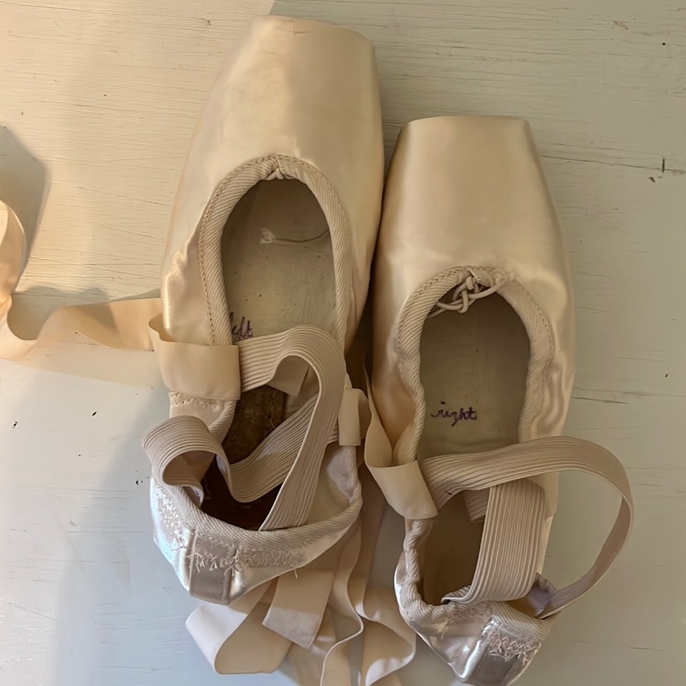 Russian Pointe Shoes